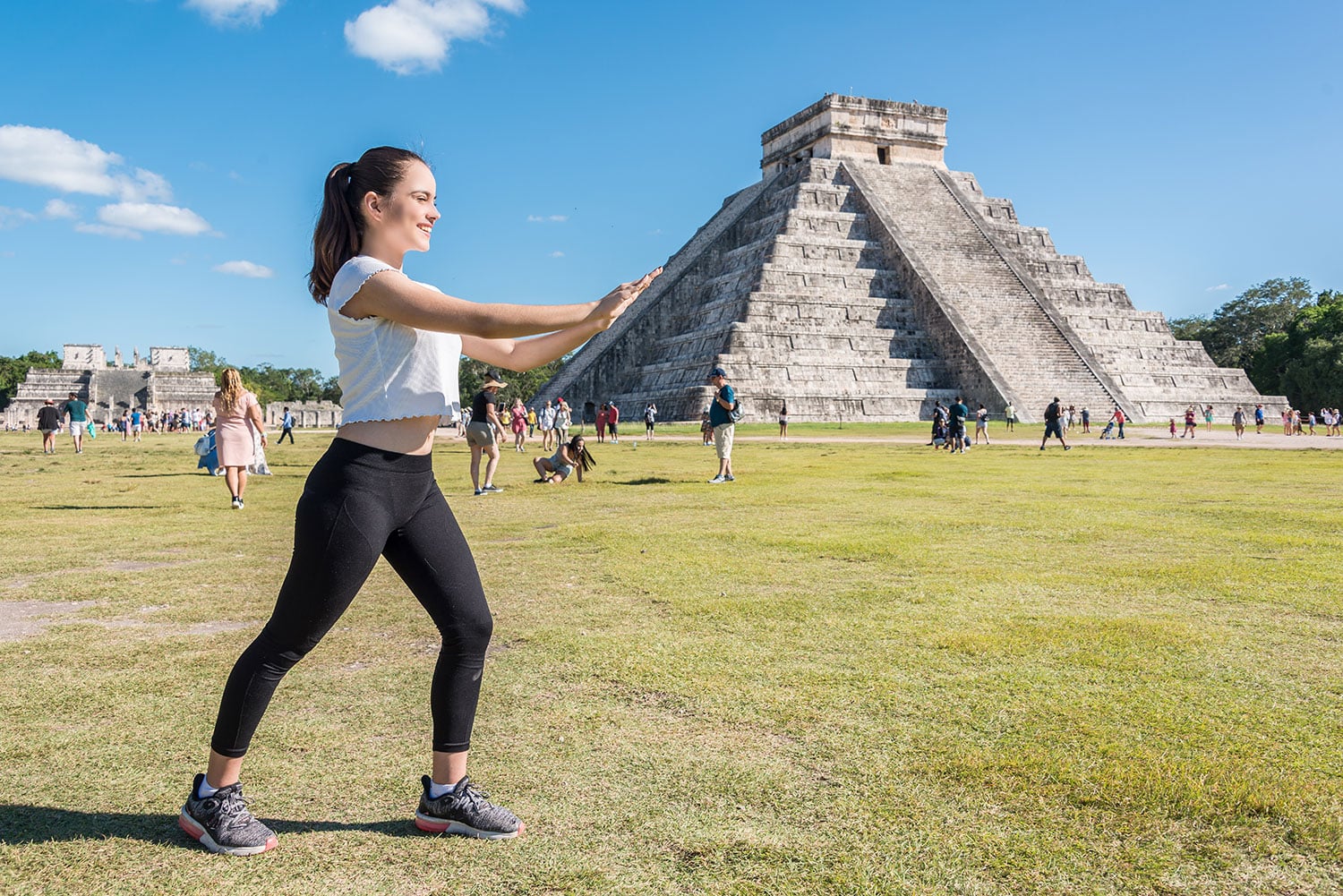 rolling-cancun-shuttle